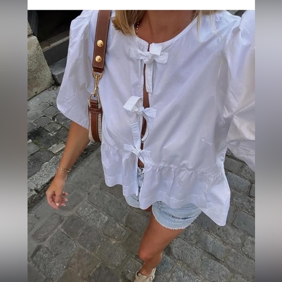 Elegant White Puff Sleeve Blouse - Picture 6 of 6